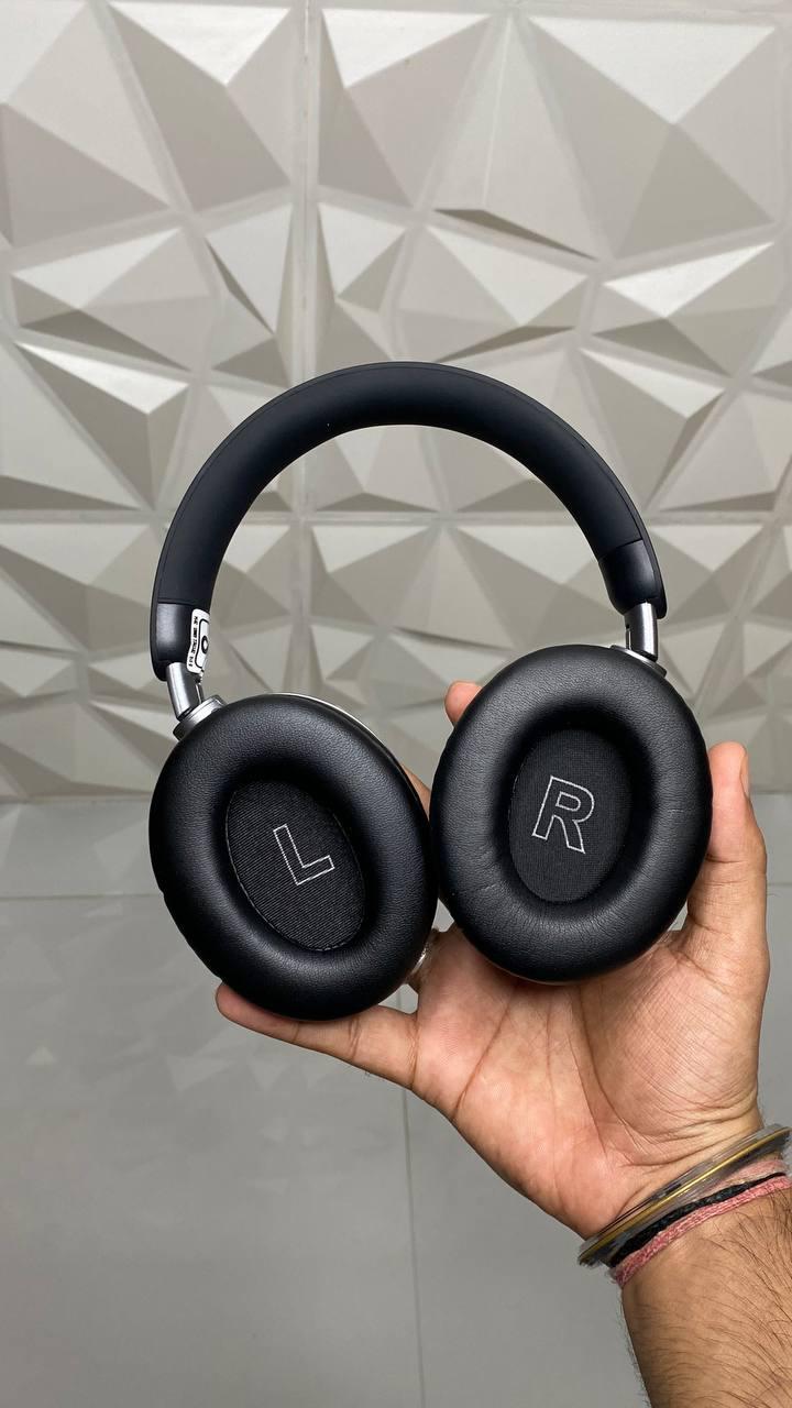 BOSS QC HEADPHONES