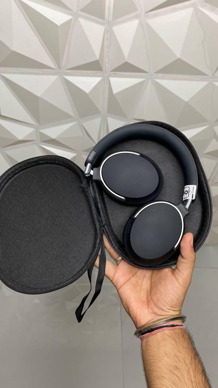 BOSS QC HEADPHONES