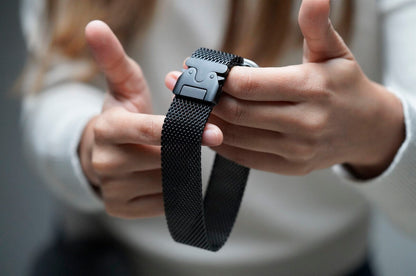 Luxury Titanium Milanese Loop / Compatible For Apple Watch