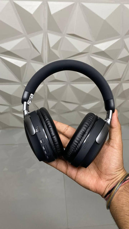 BOSS QC HEADPHONES