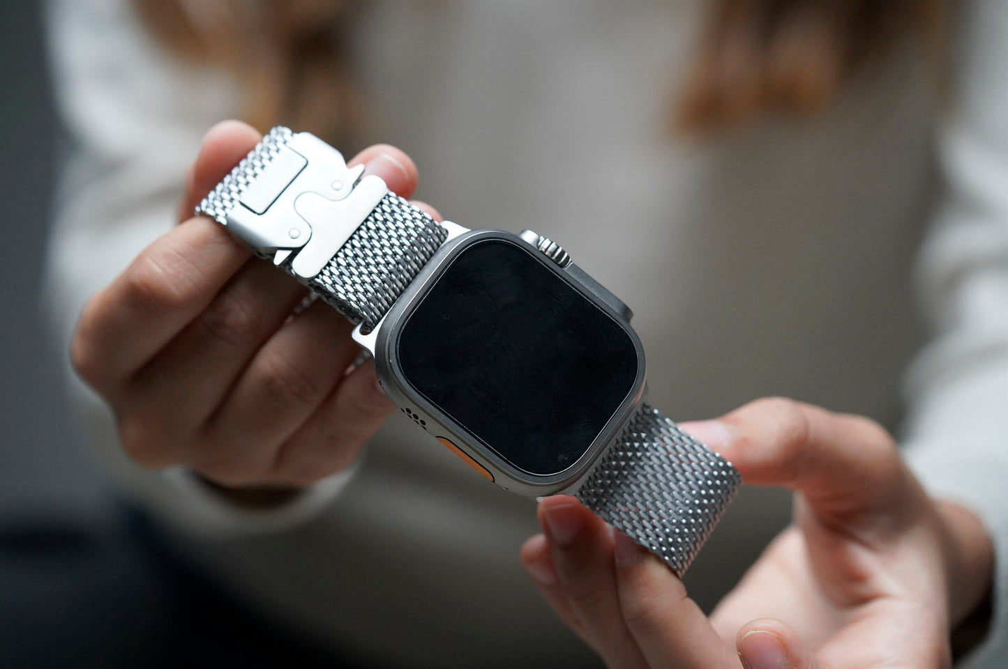 Luxury Titanium Milanese Loop / Compatible For Apple Watch